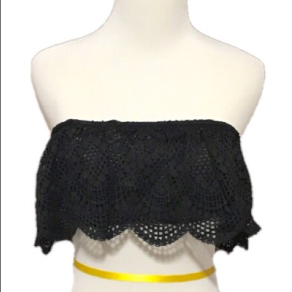 Victoria’s Secret Flouncy Lace Bandeau